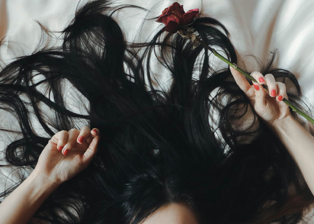 Najlepsze suplementy na włosy, skórę i paznokcie