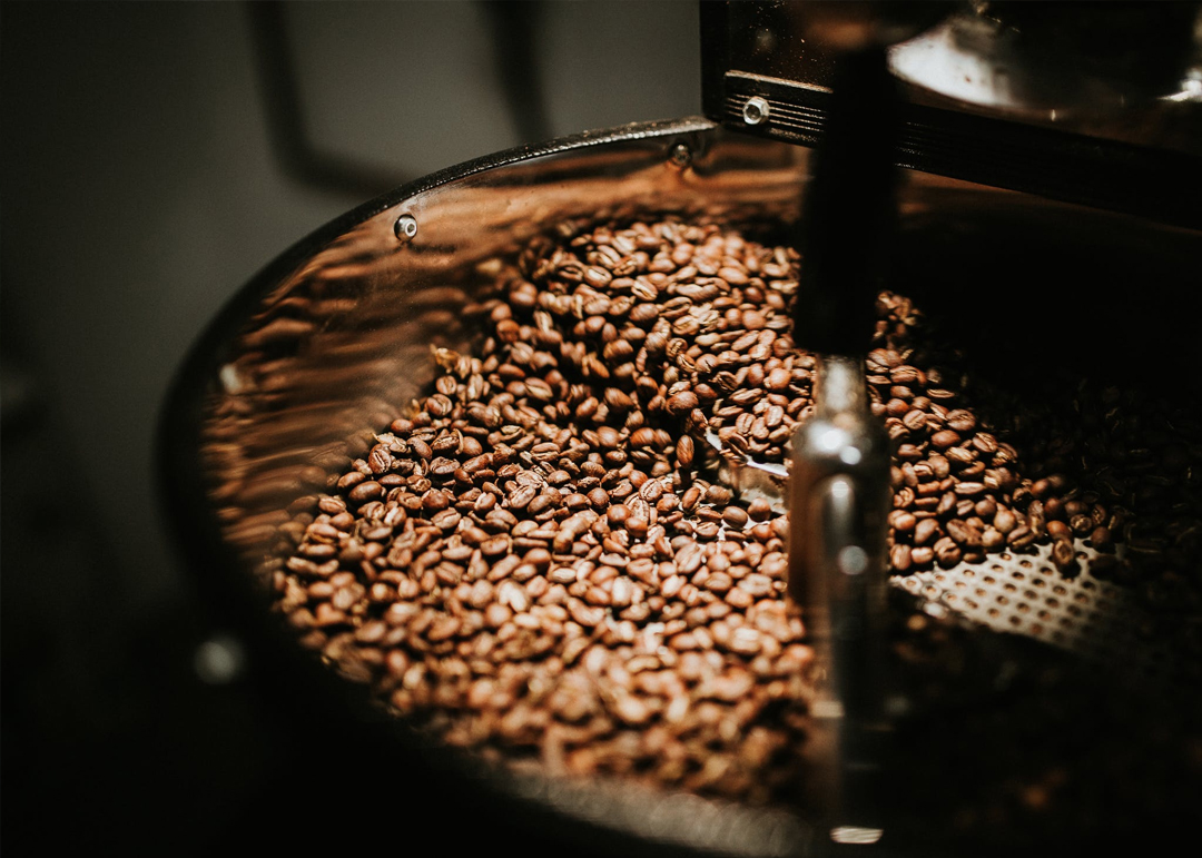 Dlaczego warto pić kawę ziarnistą?